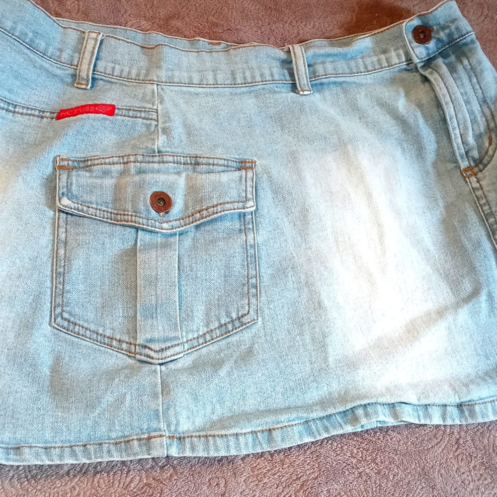 Hot Kiss Denim Mini Skirt - Picture 3 of 4